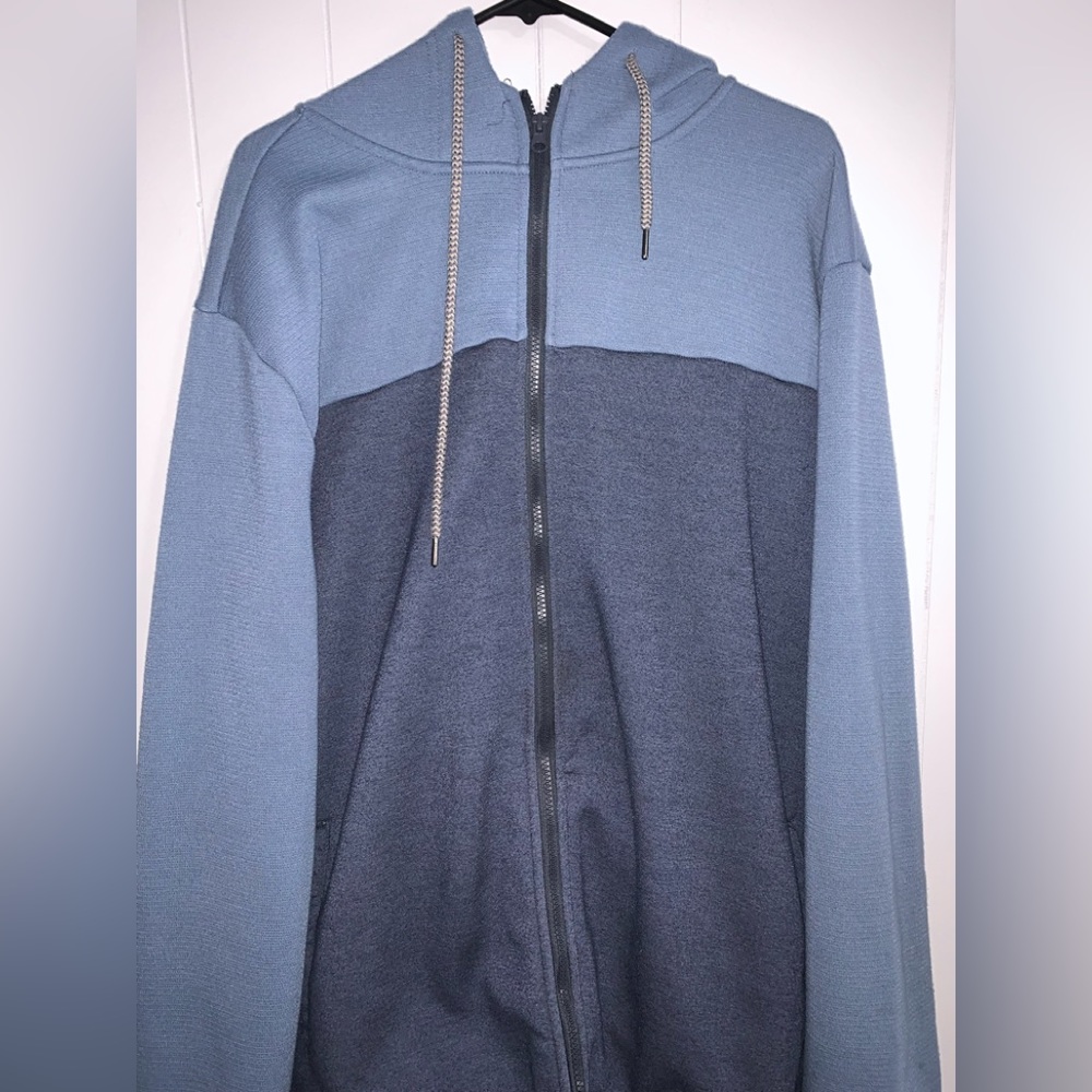 Voyager zip up hoodie